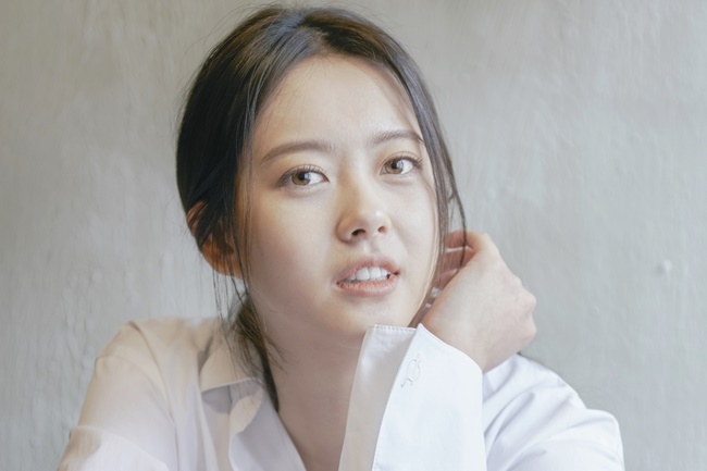 배우 고아라 씨의 모습 