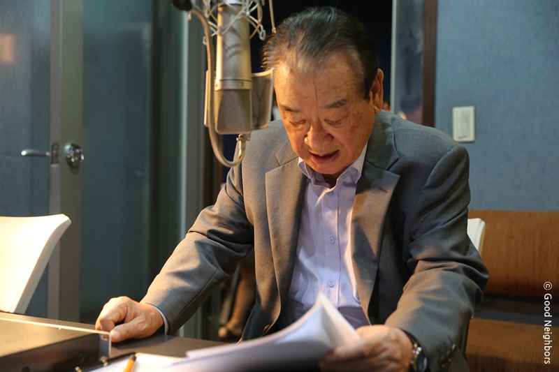 내레이션 중인 이순재씨