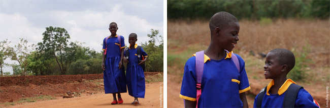 가방을 메고 학교로 가는 바네사와 언니의 모습과 바네사와 언니가 마주보며 웃는 모습