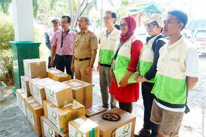 인도네시아 지진 긴급구호 물품 이미지